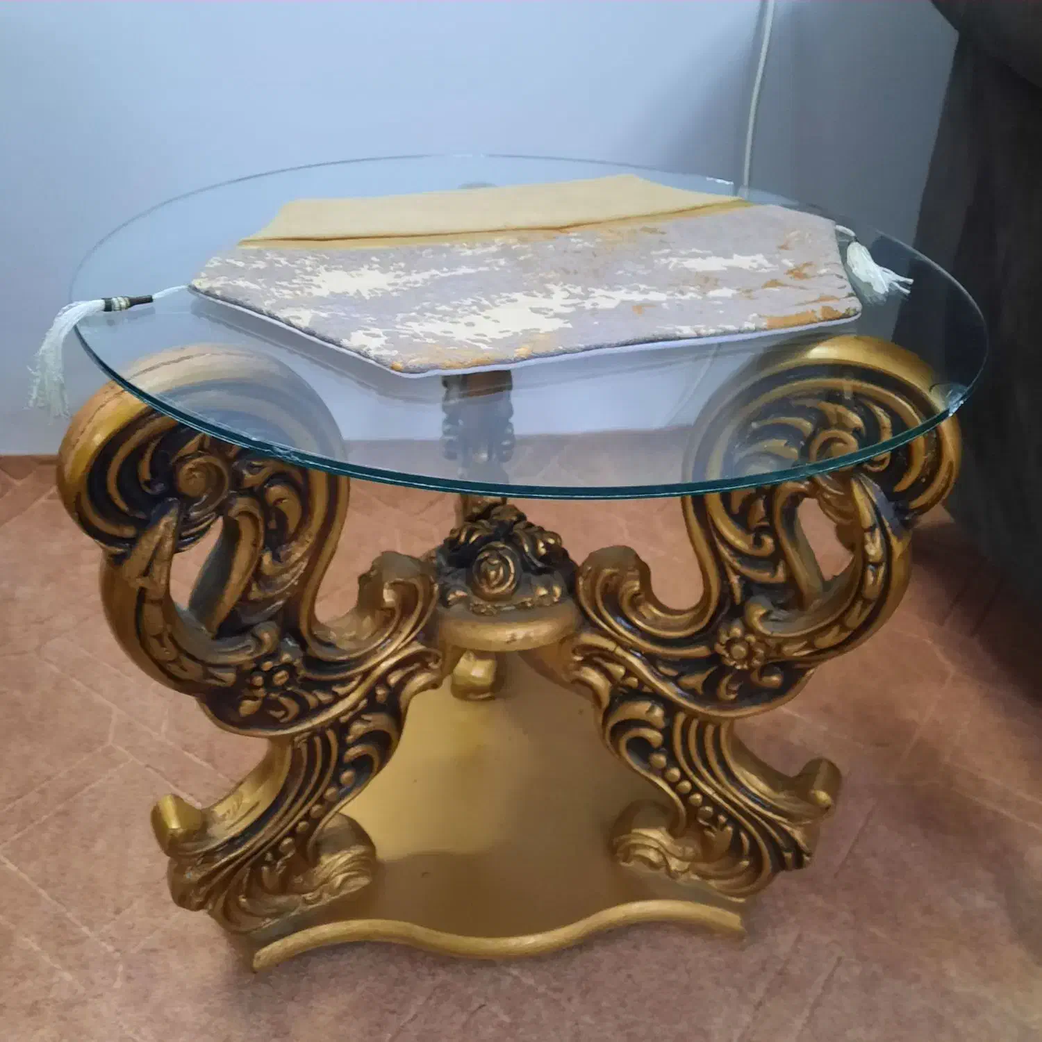 مبل و میز پذیرایی هفت نره طرح سلطنتی|مبلمان خانگی و میز عسلی|کلاچای, |دیوار