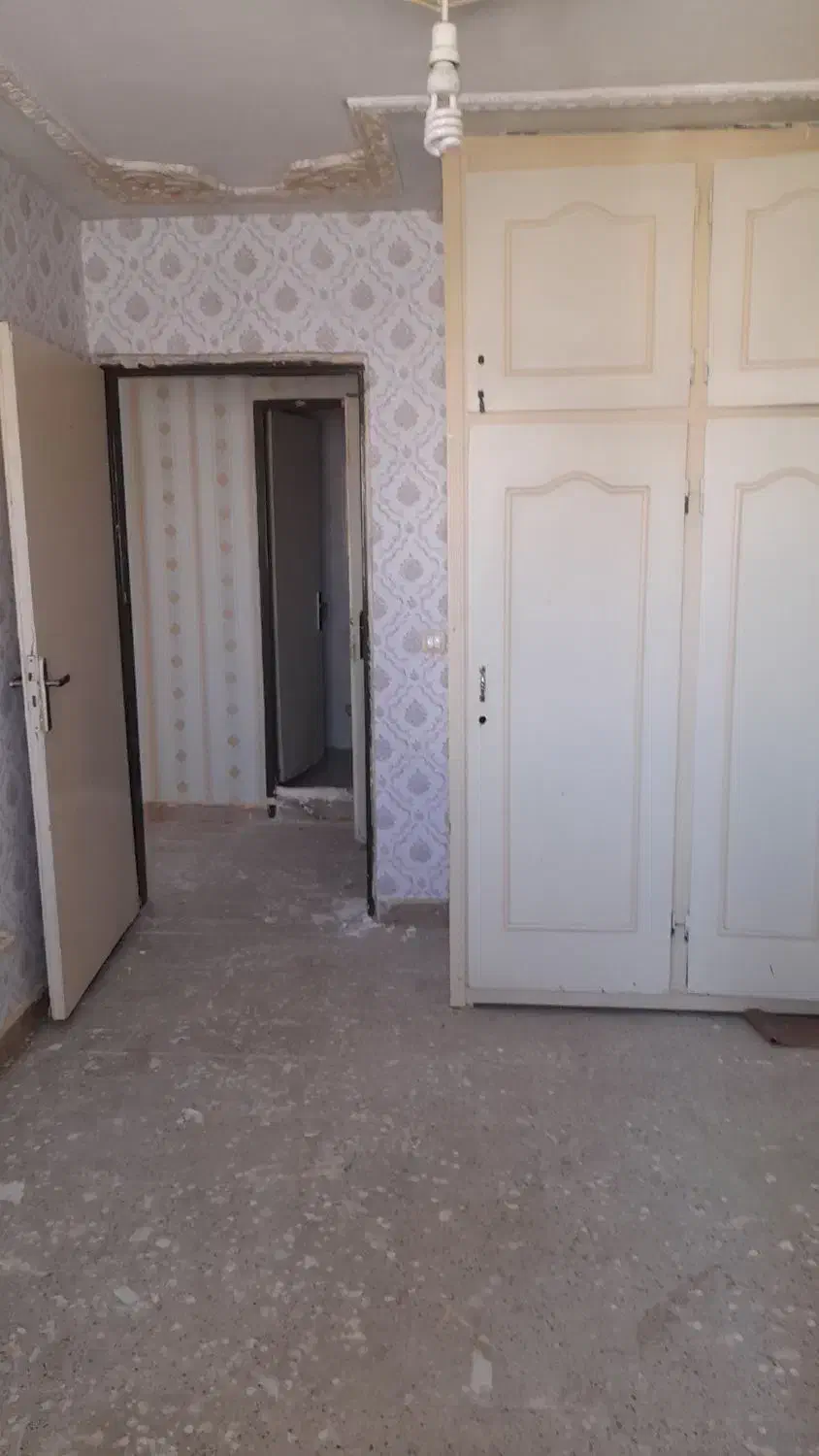 یک واحد آپارتمان مجتمع گلستان طبقه چهارم|فروش آپارتمان|خوی, |دیوار