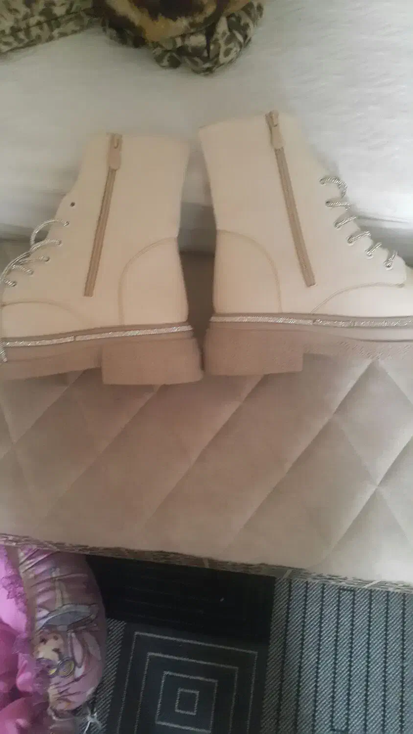 نیم بوت چرم سایز 39|کیف، کفش، کمربند|ساری, |دیوار