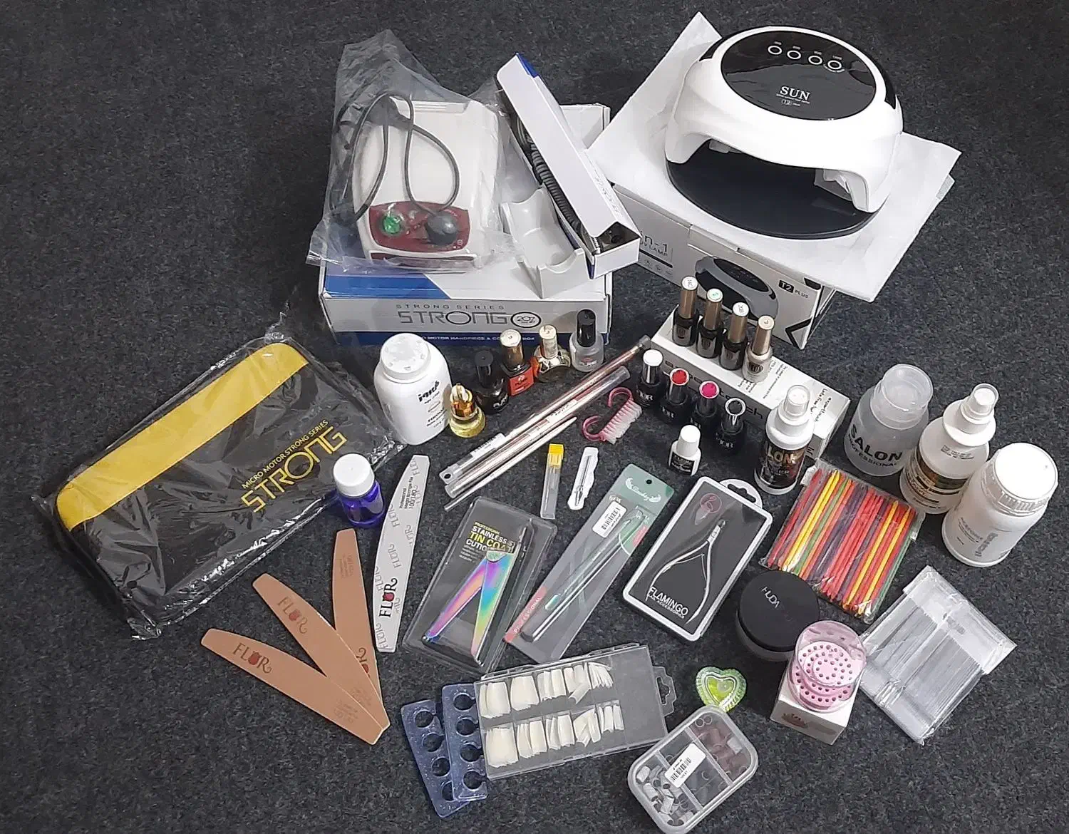 وسایل کاشت ناخن|آرایشی، بهداشتی، درمانی|دزفول, |دیوار