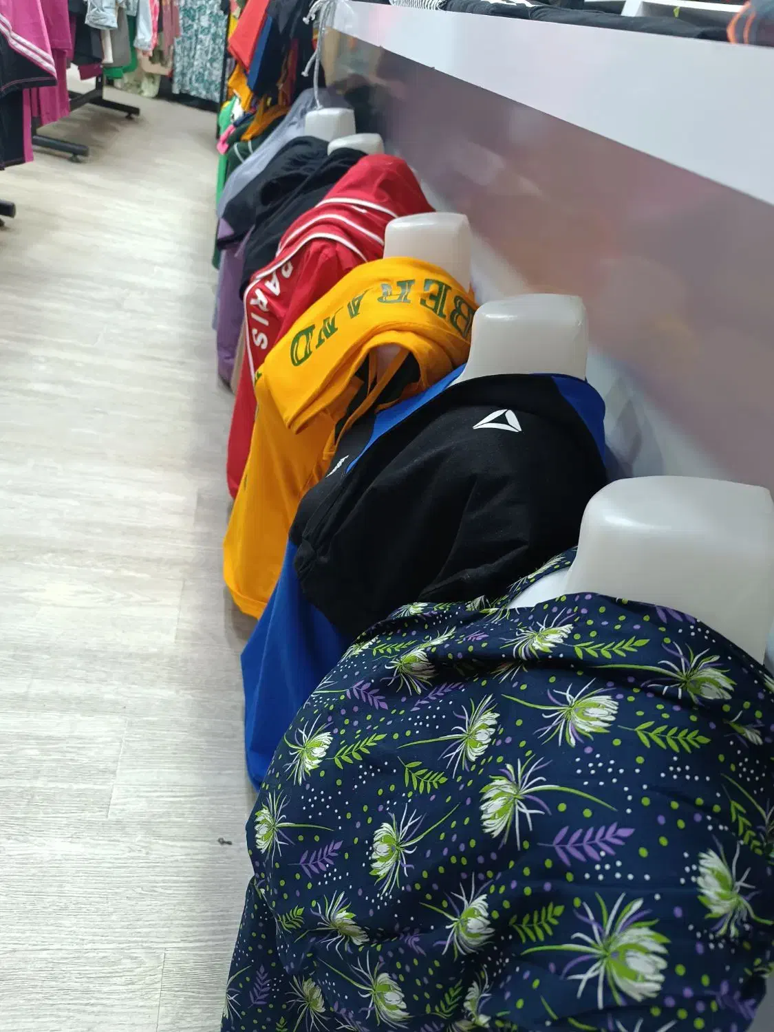 انواع مانکن نیم تنه و پا|فروشگاه و مغازه|بندرعباس, |دیوار