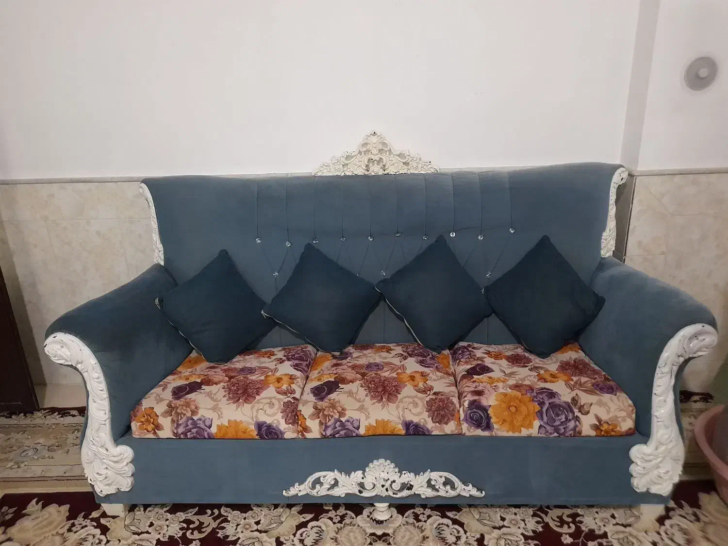 مبل سلطنتی|مبلمان خانگی و میز عسلی|کاشان, فین بزرگ|دیوار