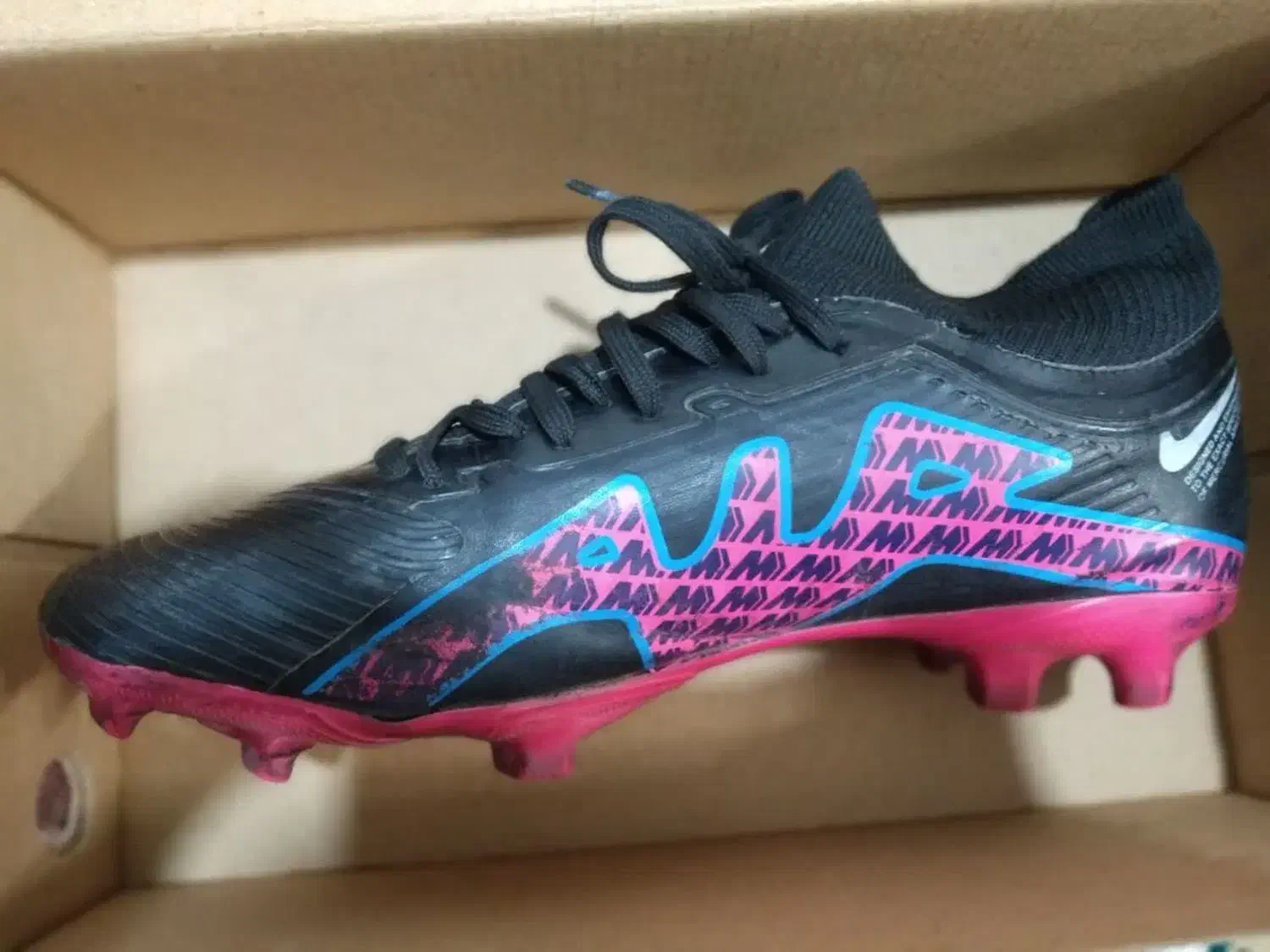 کفش فوتبال چمنی|کیف، کفش، کمربند|فولادشهر, A6|دیوار