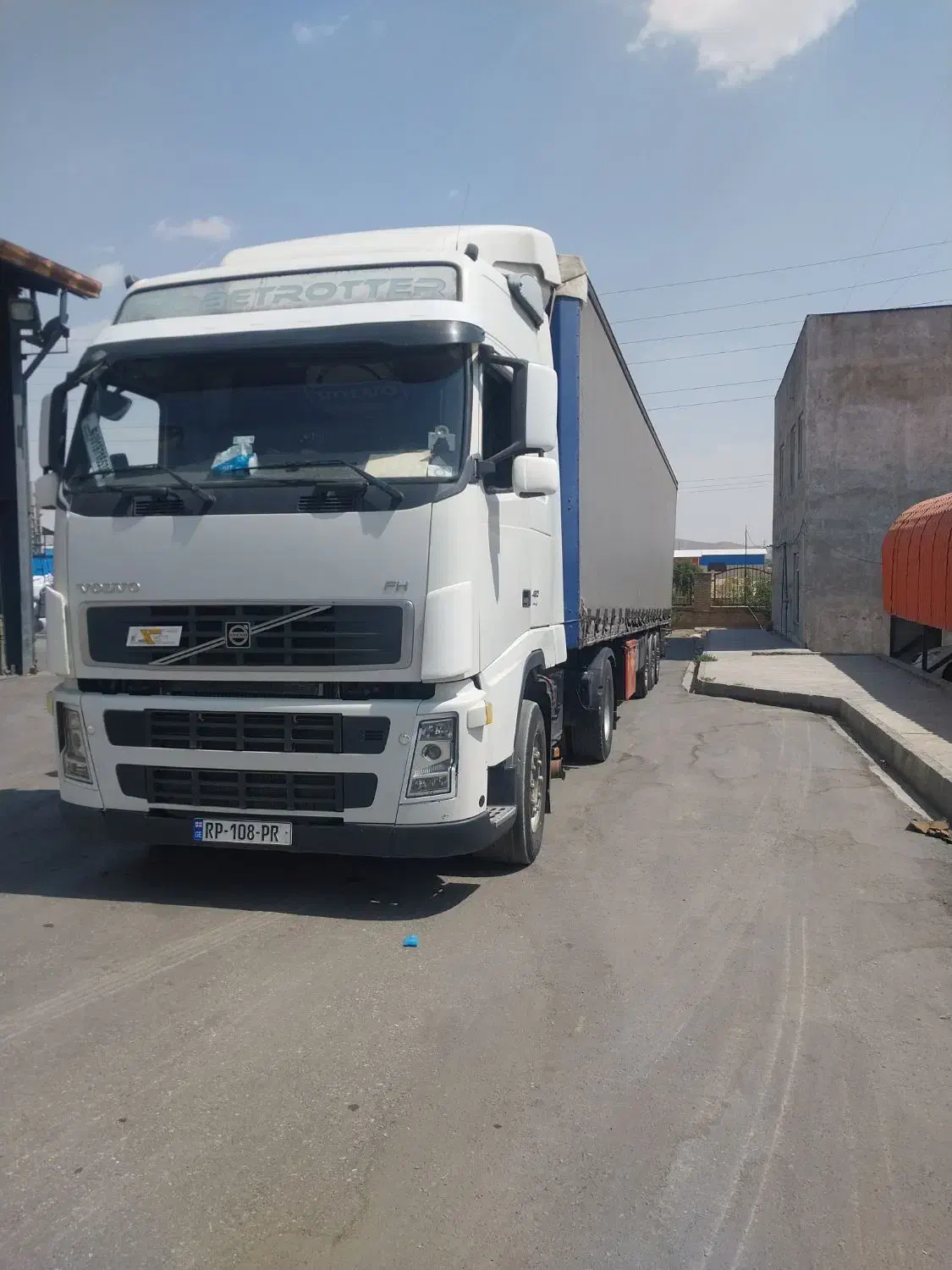 فروشکشنده|خودرو سنگین|میانه, |دیوار