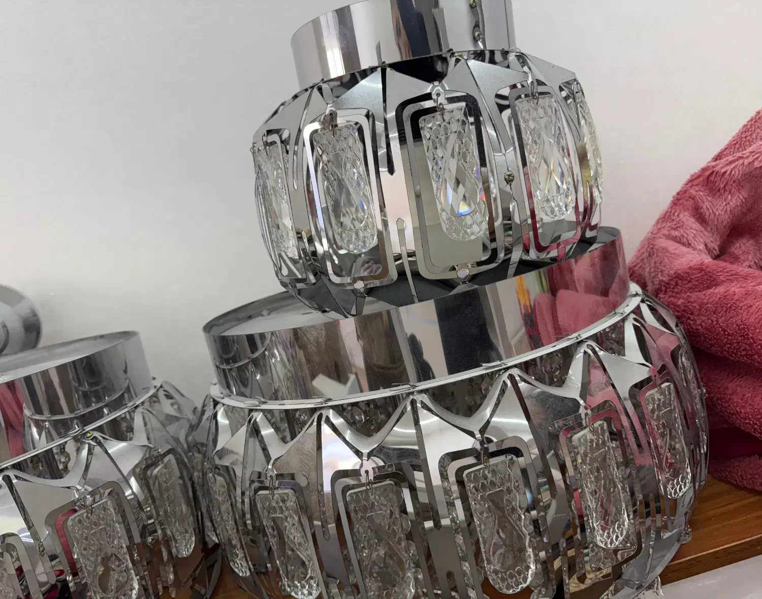 لوستر ۳بعدی درحد|لوستر و چراغ آویز|رباط‌کریم, رباط‌کریم|دیوار