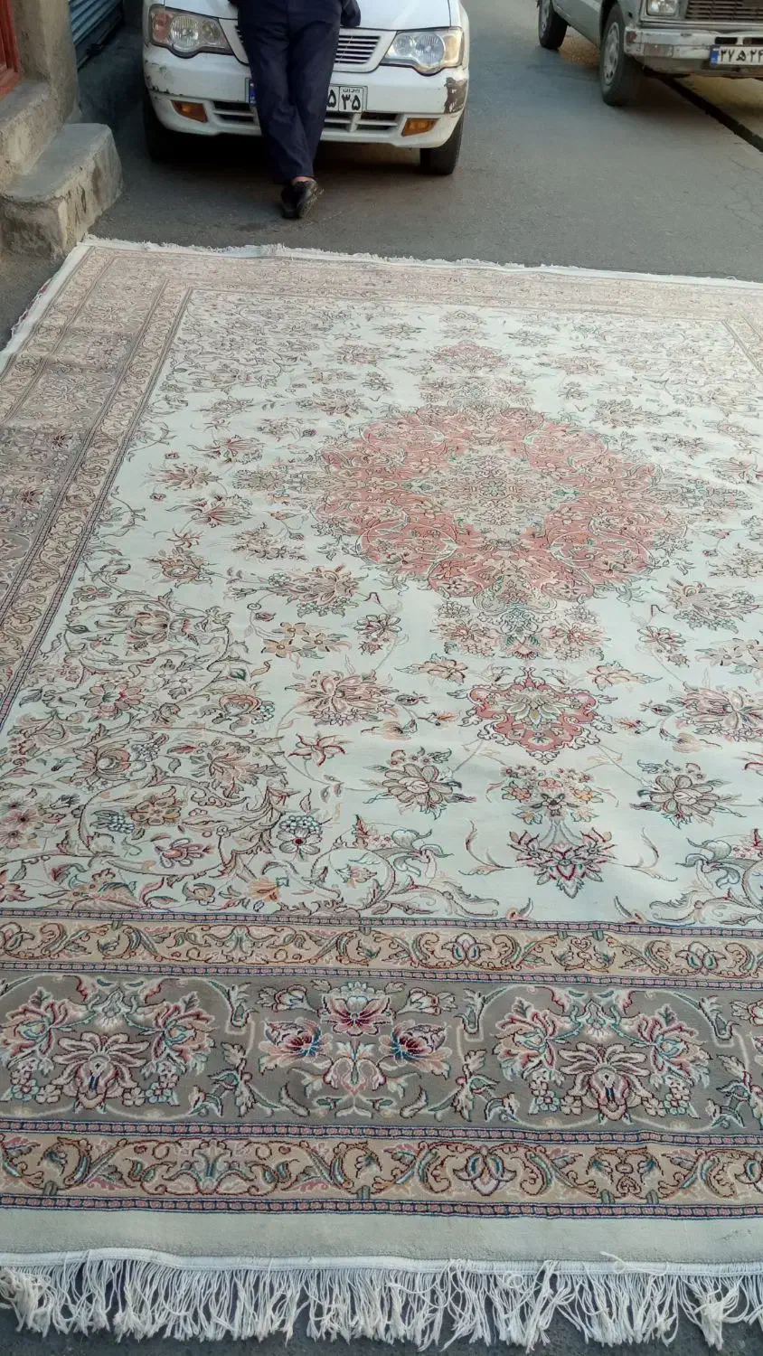 فرش ماشینی ۱۲متری در حد نو تمام نخ ۷۰۰شانه|فرش|تبریز, |دیوار