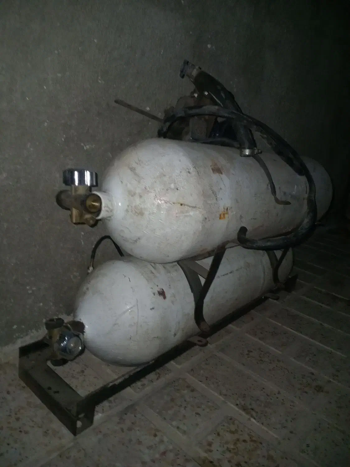 کپسول‌دوقلو‌ی‌سی‌ان‌جی‌درحد|قطعات یدکی و لوازم جانبی|رباط‌کریم, ده‌حسن|دیوار