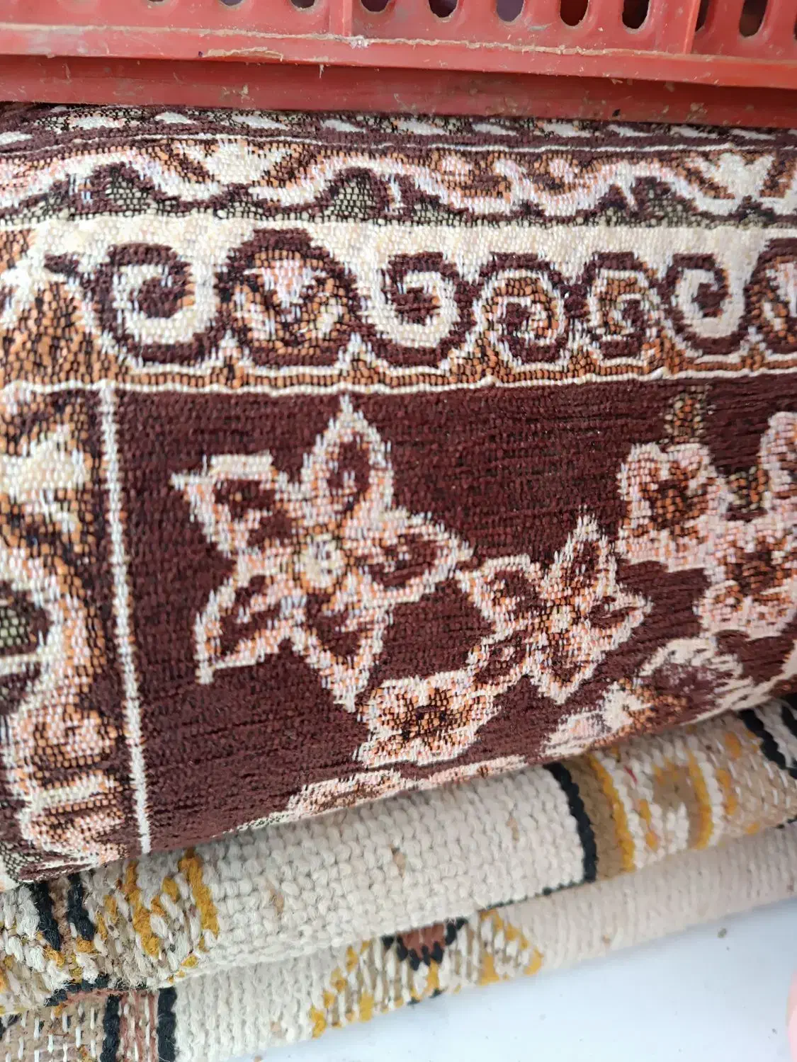 روفرشی|روفرشی|رامیان, |دیوار