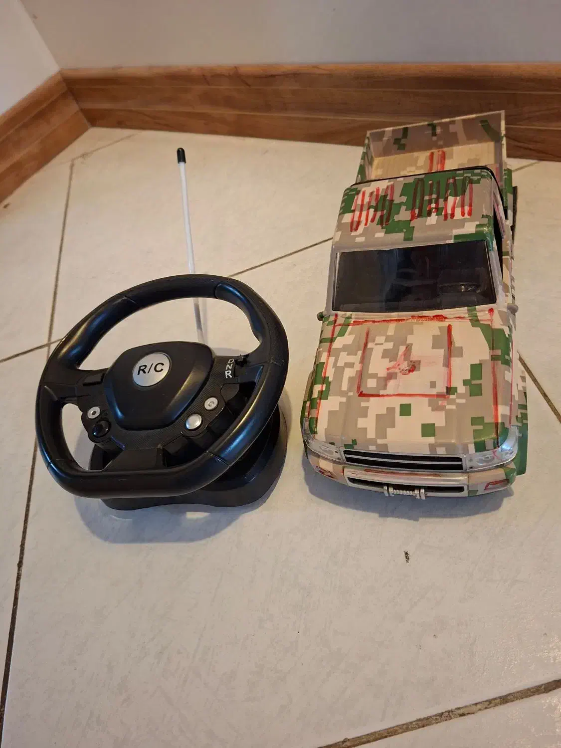 ماشین کنترلی|اسباب‌‌بازی|اصفهان, باغ زرشک|دیوار