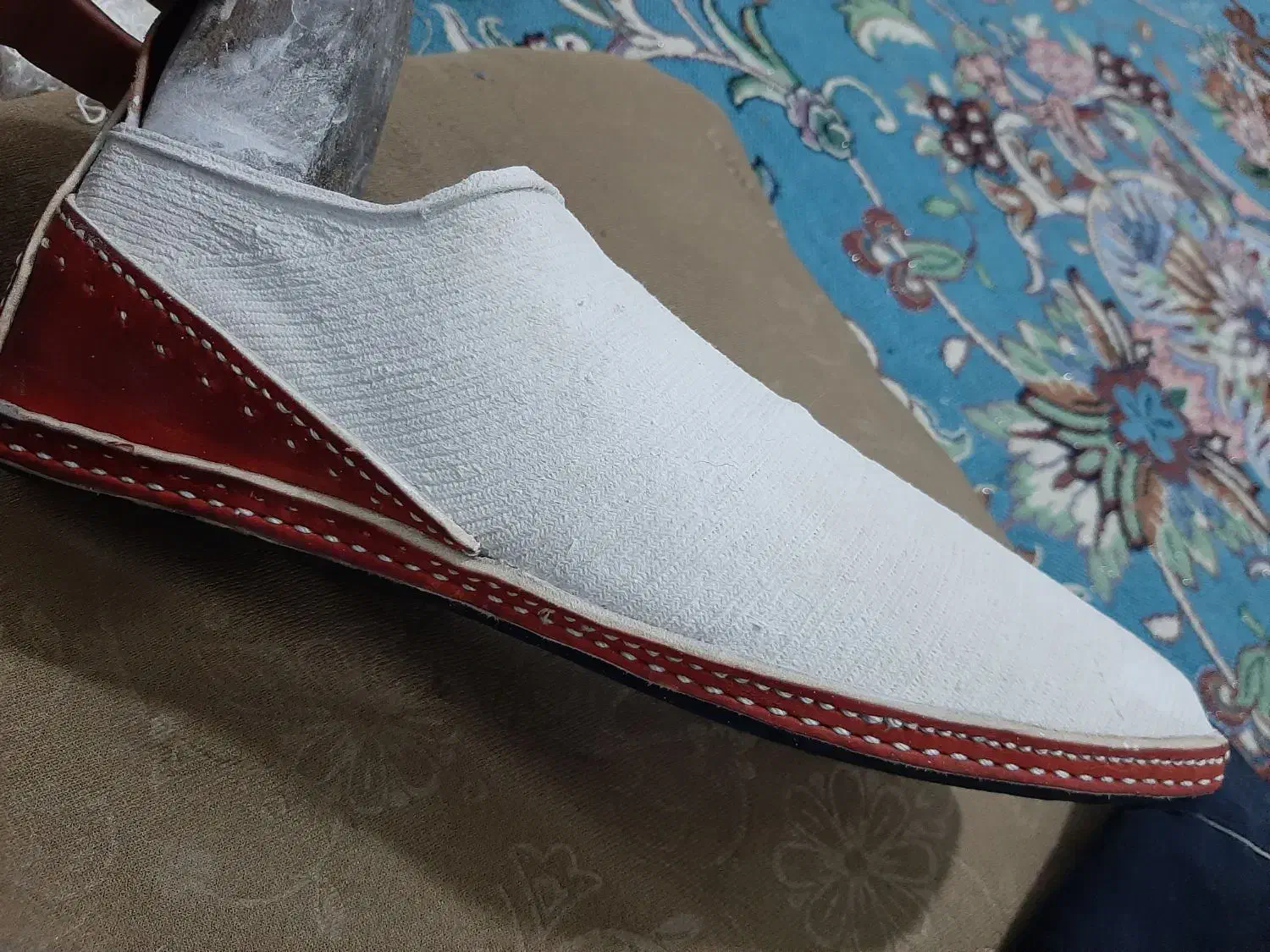 گیوه و کفش|کیف، کفش، کمربند|داراب, |دیوار