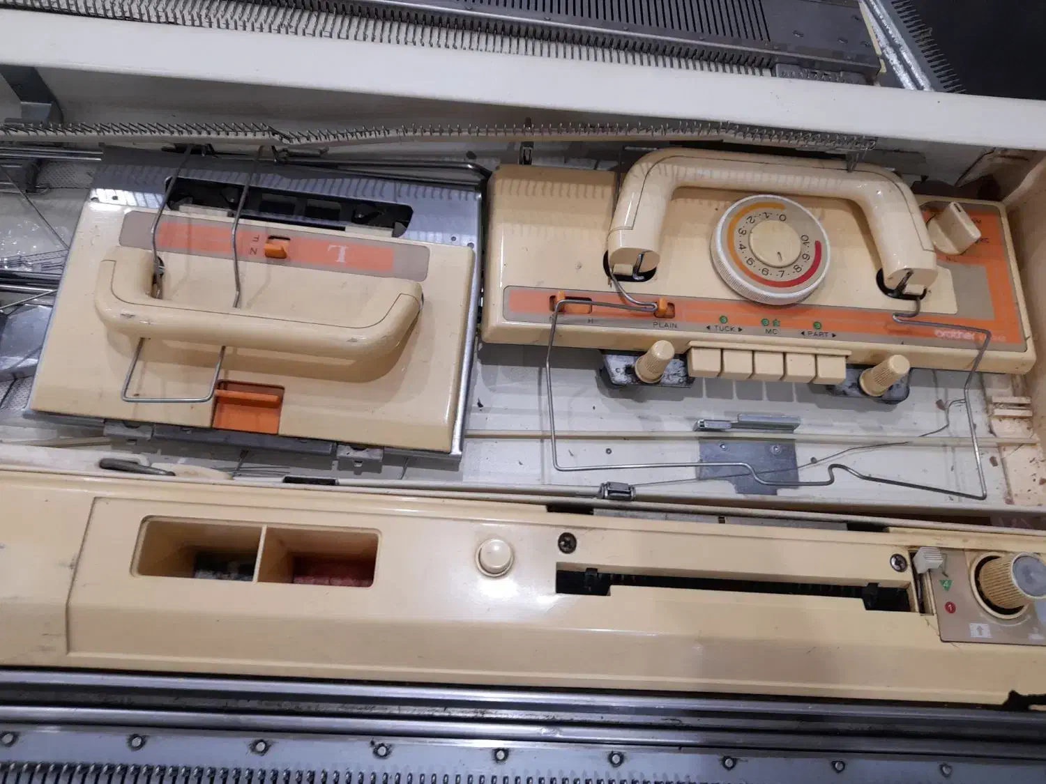 ماشین بافتنی برادر|چرخ خیاطی و ریسندگی|گلستان (تهران), |دیوار