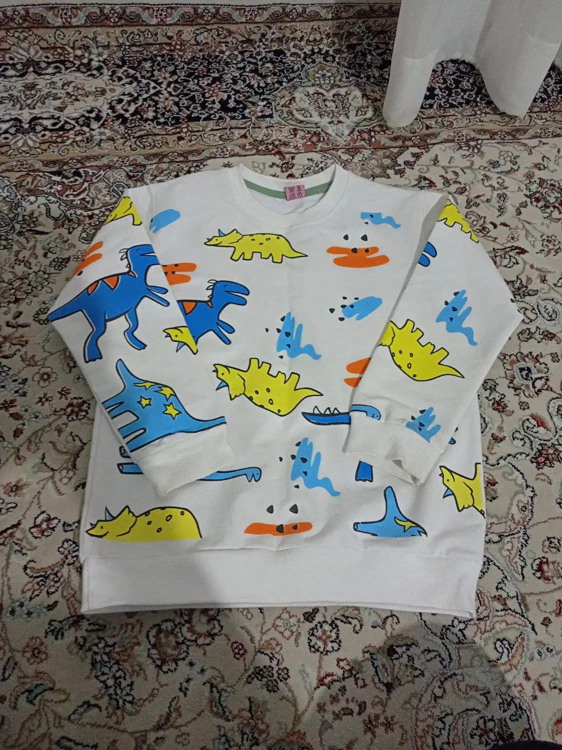 لباس بچگانه نو|کفش و لباس بچه|قروه, |دیوار