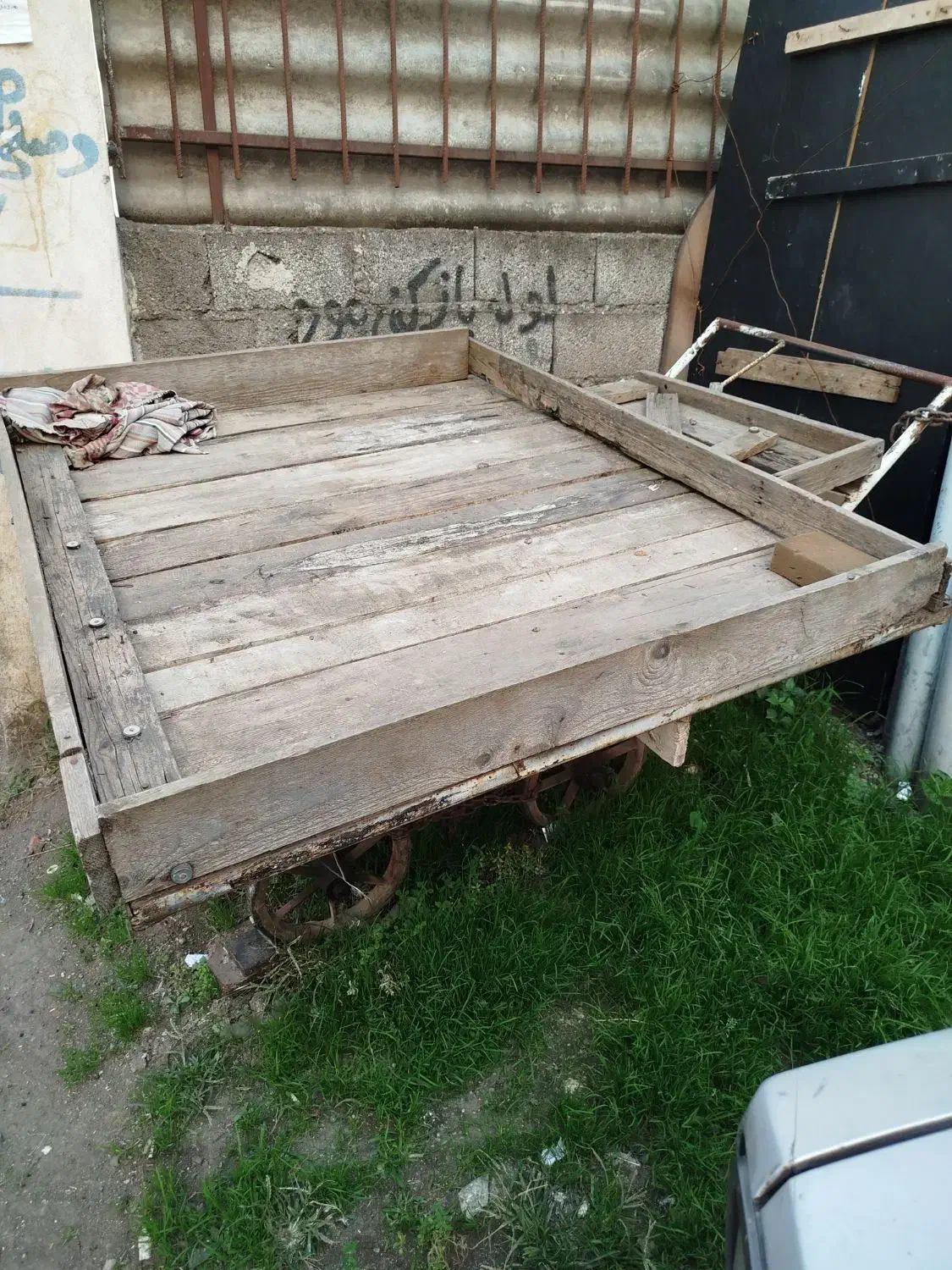 گاری سالم|ابزارآلات|رشت, حومه رشت|دیوار