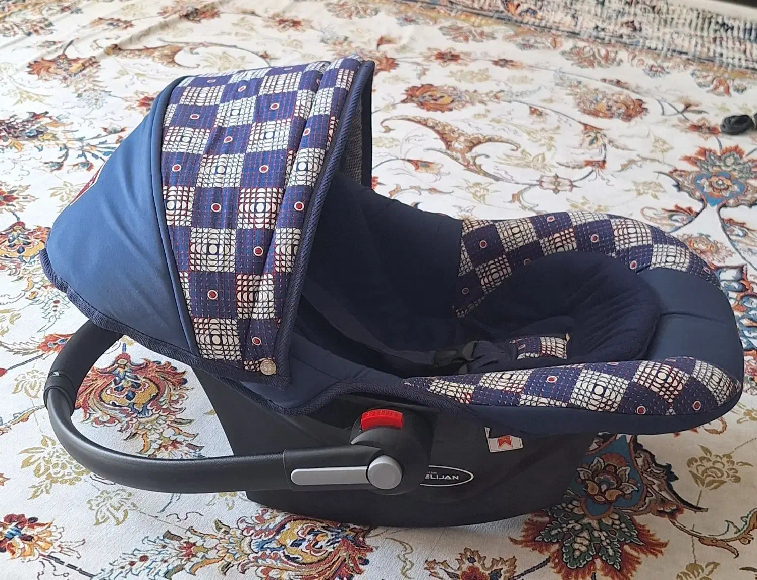 سیسمونی مارک دیپلمات در حد نو|اسباب و اثاث بچه|کرمان, |دیوار