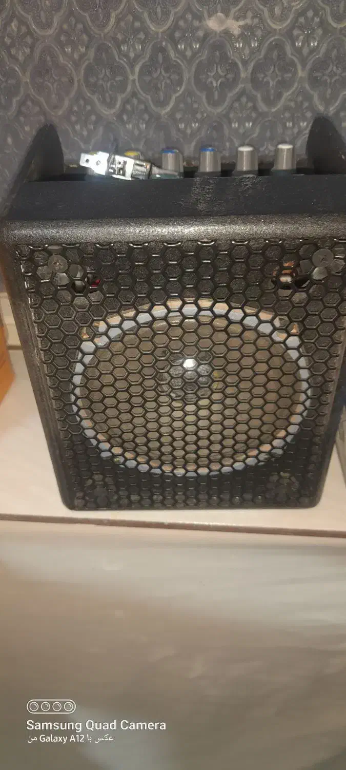 اکو‌همراه‌|پخش‌کننده همراه|قم, چهار امامزاده|دیوار