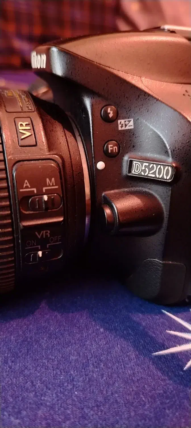 دوربین نیمه حرفه ای nikon D5200|دوربین عکاسی و فیلم‌برداری|قشم, |دیوار