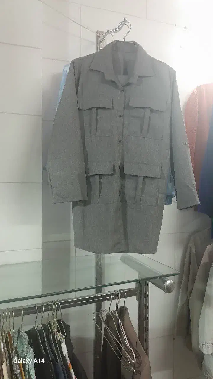 سالم است|لباس|اصفهان, پوریای ولی|دیوار