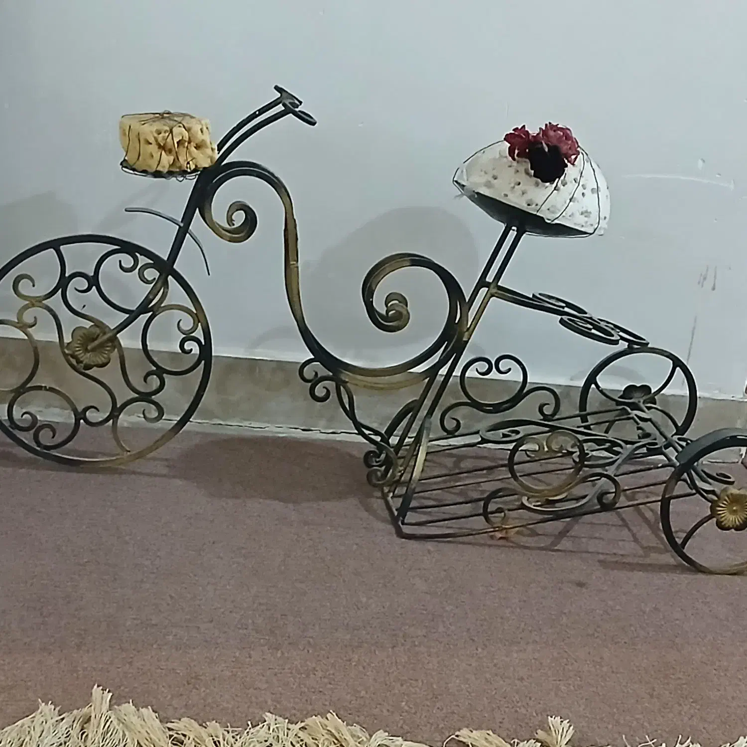 دوچرخه تزئینی|مبلمان خانگی و میز عسلی|اهواز, سلطانمنش|دیوار