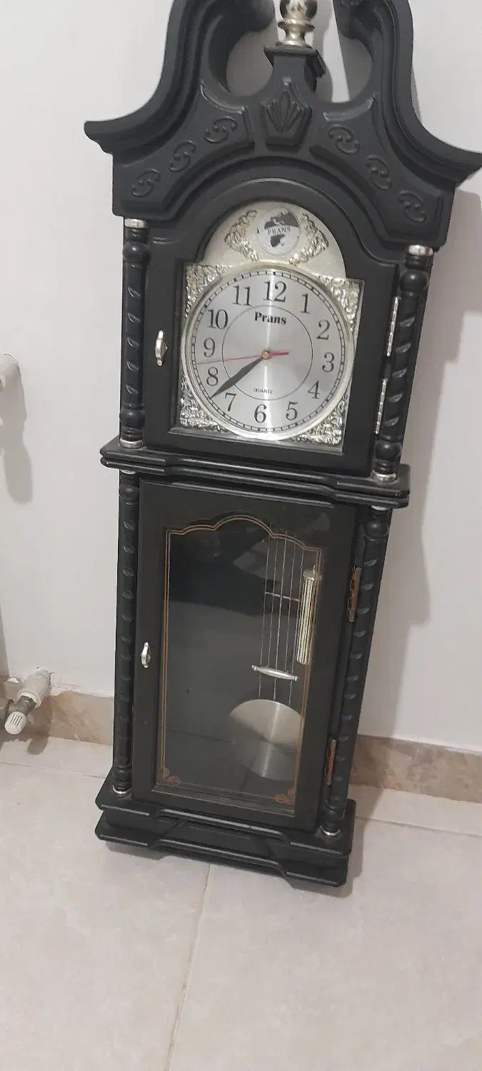 ساعت دیواری کاملاً سالم|ساعت دیواری و تزئینی|رشت, یخسازی|دیوار