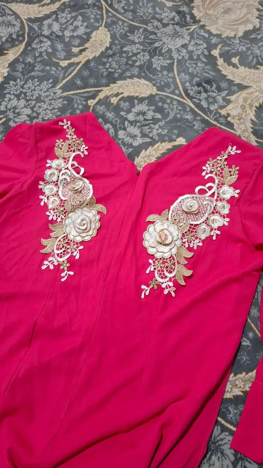 تعدادی لباس مجلسی در حد نو|لباس|جاجرود, |دیوار