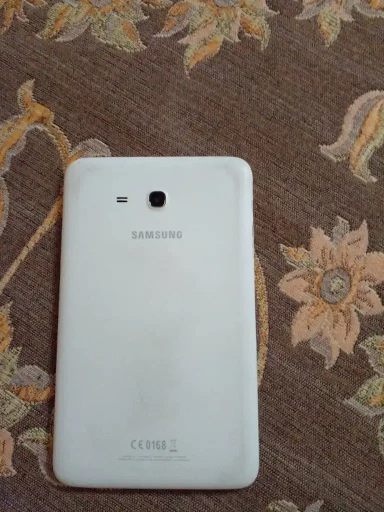 تبلت سامسونگ تب3در حد نو کاملا سالم|تبلت|تهران, صادقیه|دیوار
