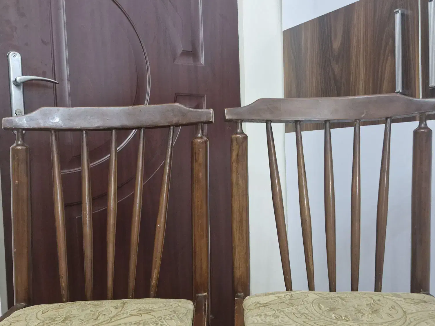 صندلی چوبی 6 عدد و صندلی فلزی 4 عدد|صندلی و نیمکت|تبریز, |دیوار