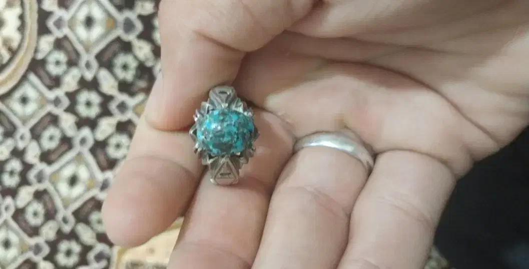 انگشتر خیلی خیلی قدیمی|جواهرات|ثمرین, |دیوار