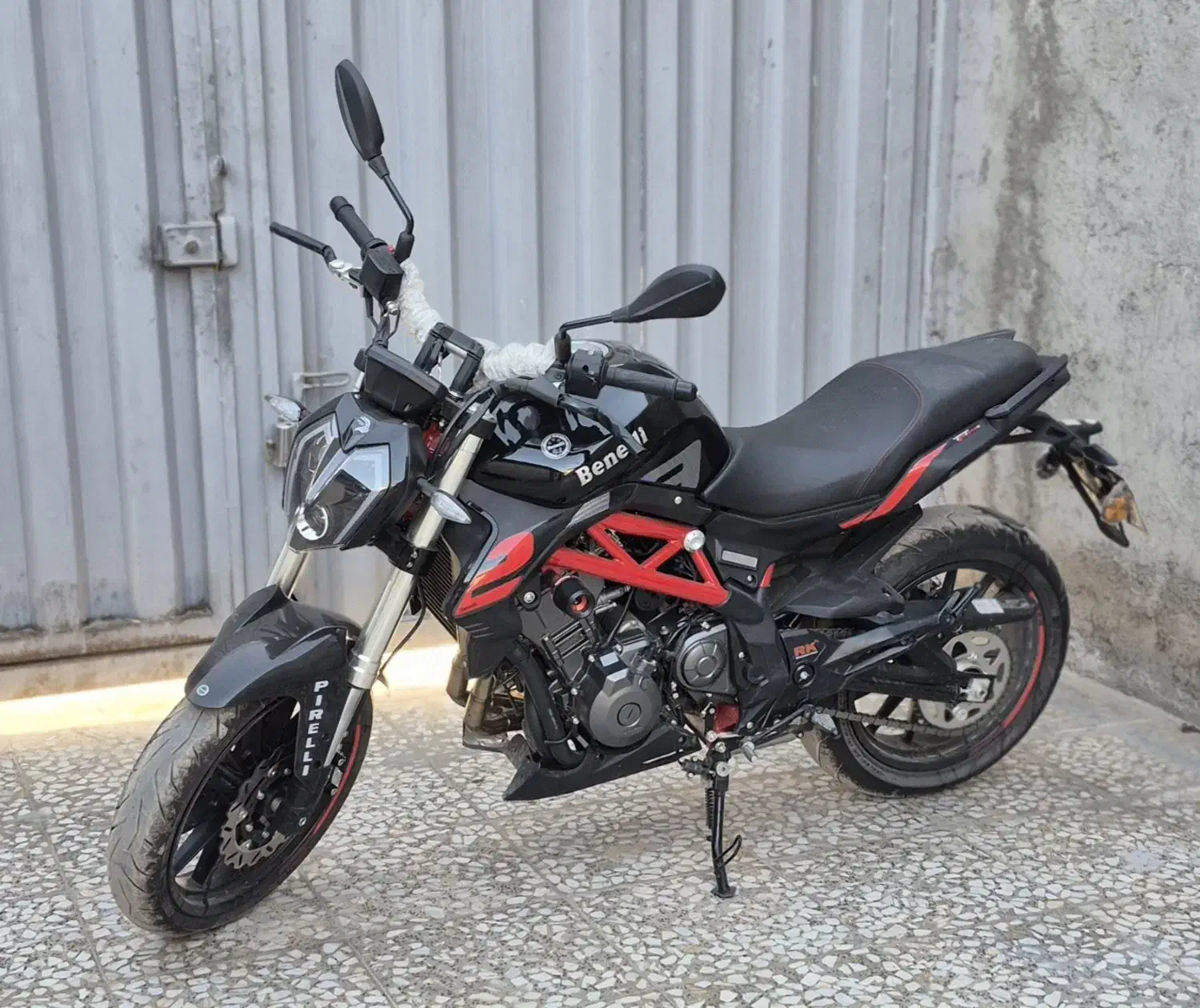 بنلی ۳۰۰ مدل ۴۰۳|موتورسیکلت|کرج, بیسیم|دیوار