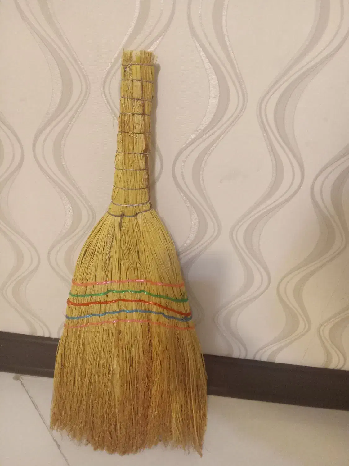 جارو رشتی|لوازم نظافت|کیش, |دیوار