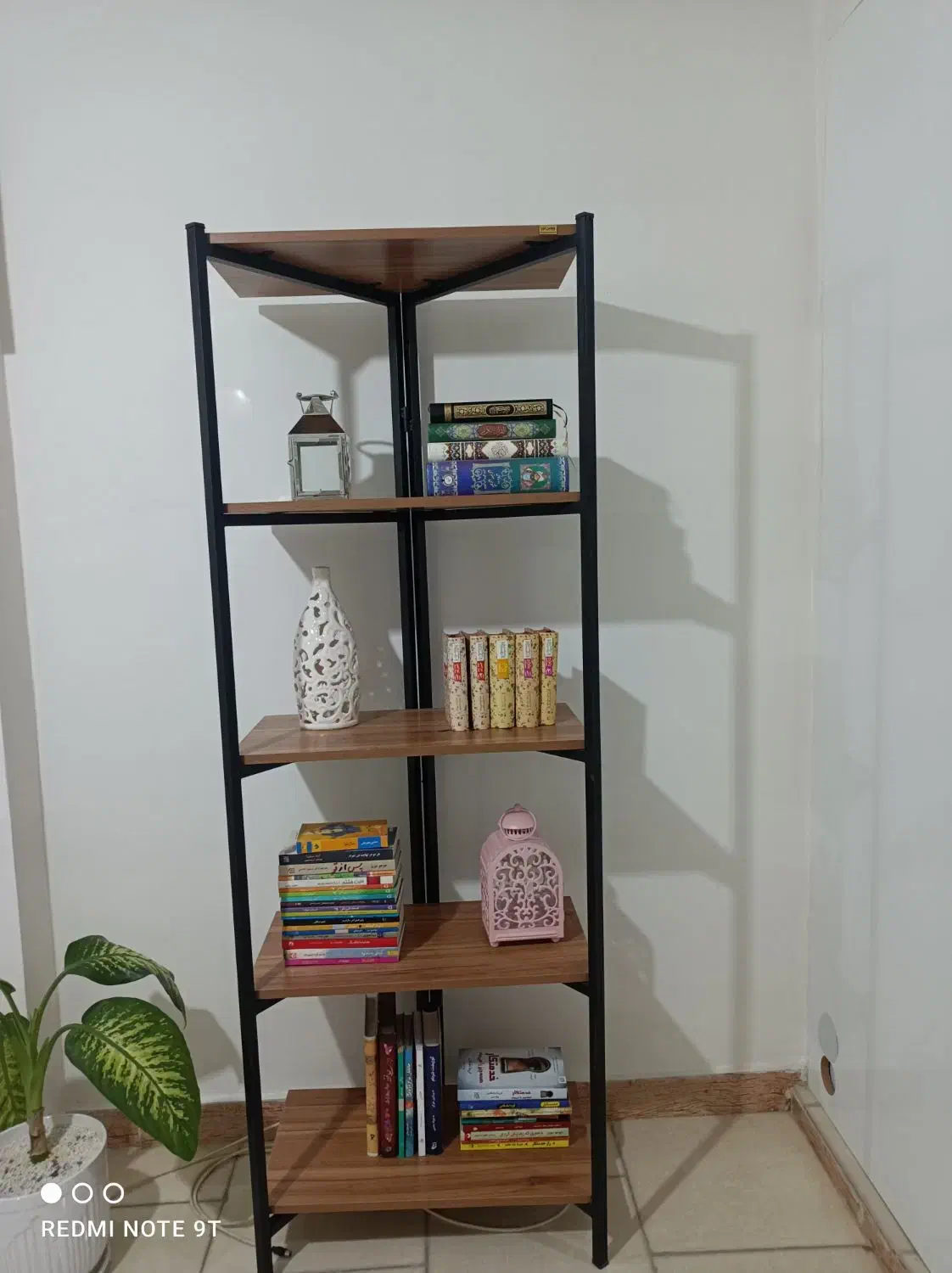 کتابخانه چوب و فلز|کتابخانه، شلف، قفسه‌های دیواری|تهران, چیتگر جنوبی|دیوار