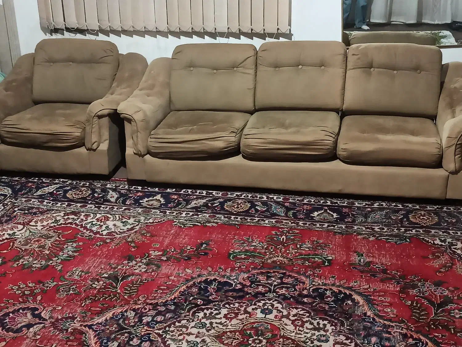 وسایل خانه تخت  مبل میز تلوزیون و...|مبلمان خانگی و میز عسلی|سلماس, |دیوار