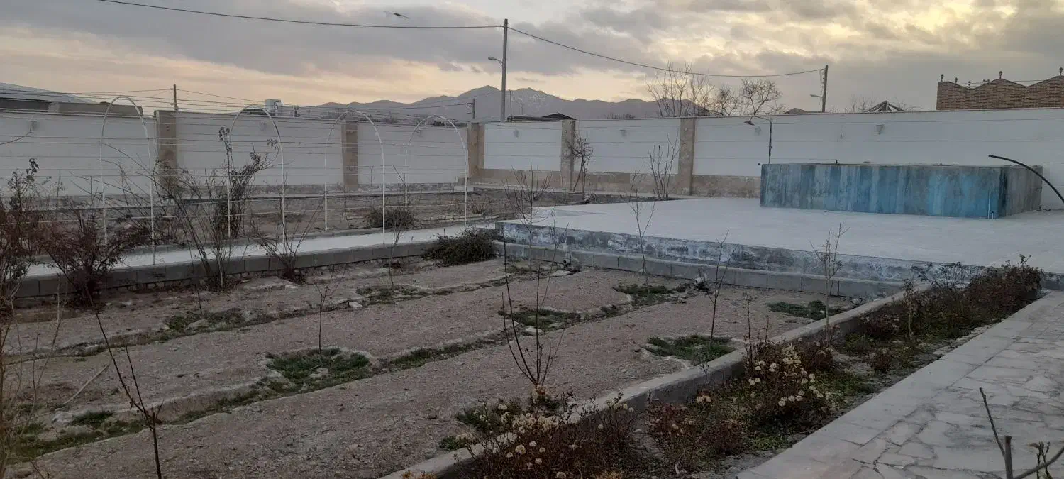 ۲۳۰۰مترباغ ویلایی|فروش خانه و ویلا|نطنز, |دیوار