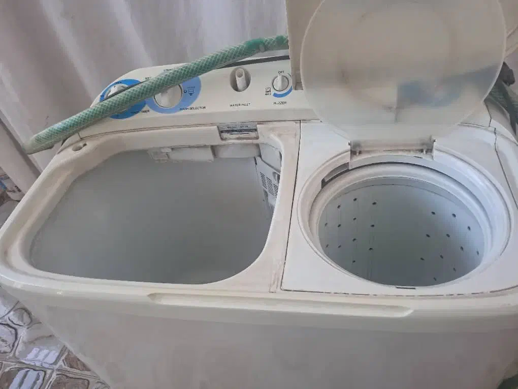 فروش کهنه شویی|ماشین لباسشویی و خشک‌کن لباس|اشنویه, |دیوار