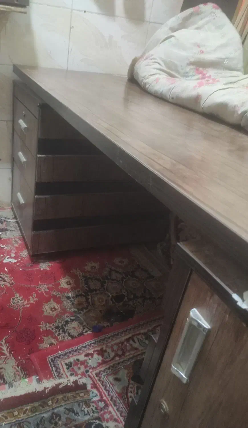 میز بنگاه|میز تحریر و کامپیوتر|ورامین, ورامین|دیوار