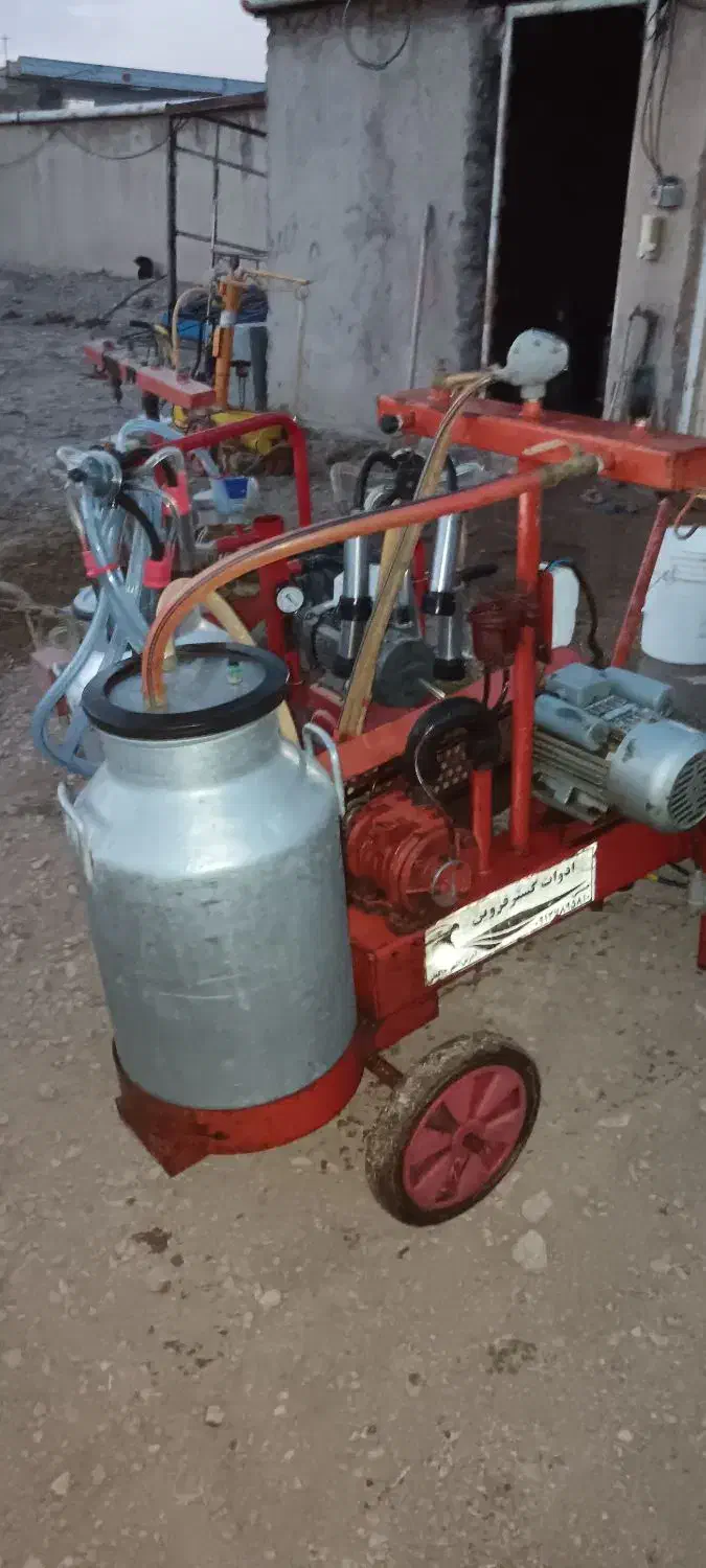 شیردوش گاو|ماشینآلات صنعتی|تاکستان, |دیوار