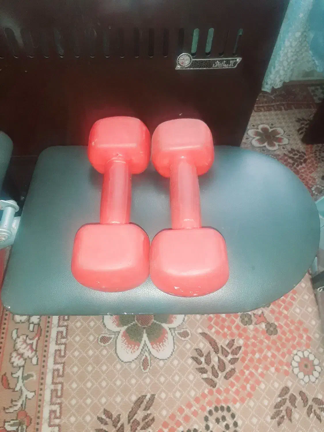 میز بدنسازی و دمبل|تجهیزات ورزشی|کرج, اصفهانی‌ها|دیوار