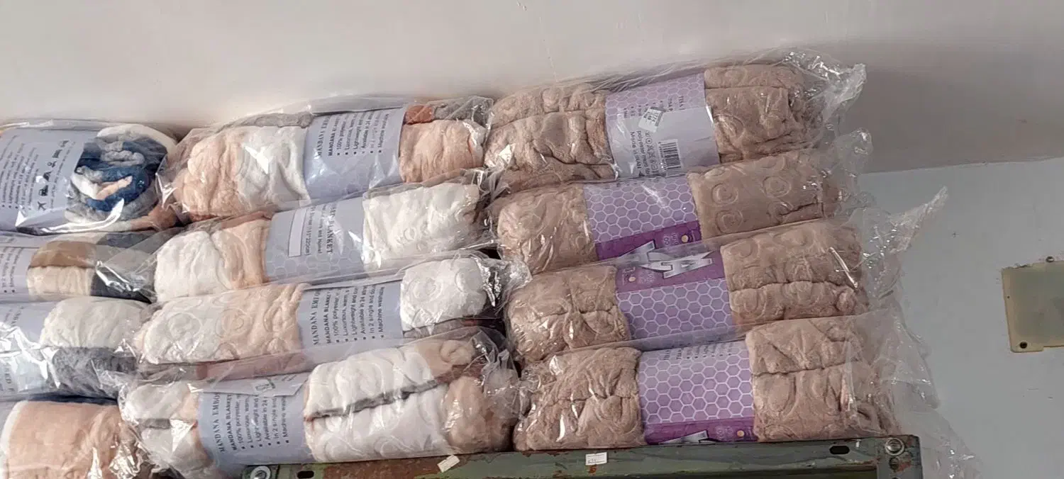 فروش ویژه پتو مسافرتی برجسته|رختخواب، بالش، پتو|پارس‌آباد, |دیوار