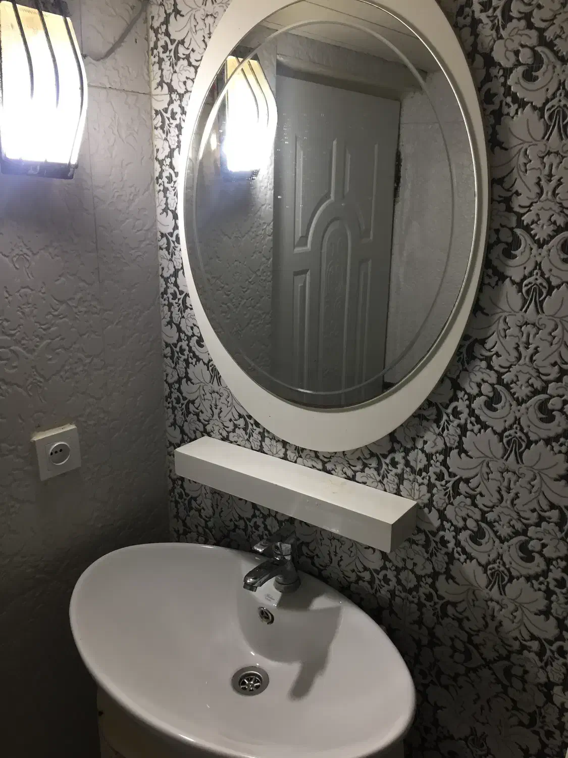 روشویی و آیینه|لوازم سرویس بهداشتی|گرگان, |دیوار