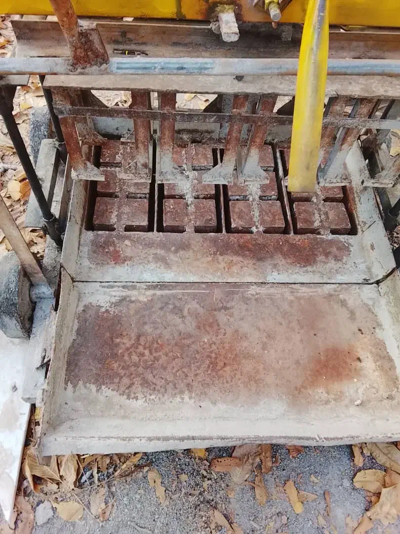 بلوک زن چهار قالبه ته پر|ماشین‌آلات صنعتی|کرمانشاه, |دیوار