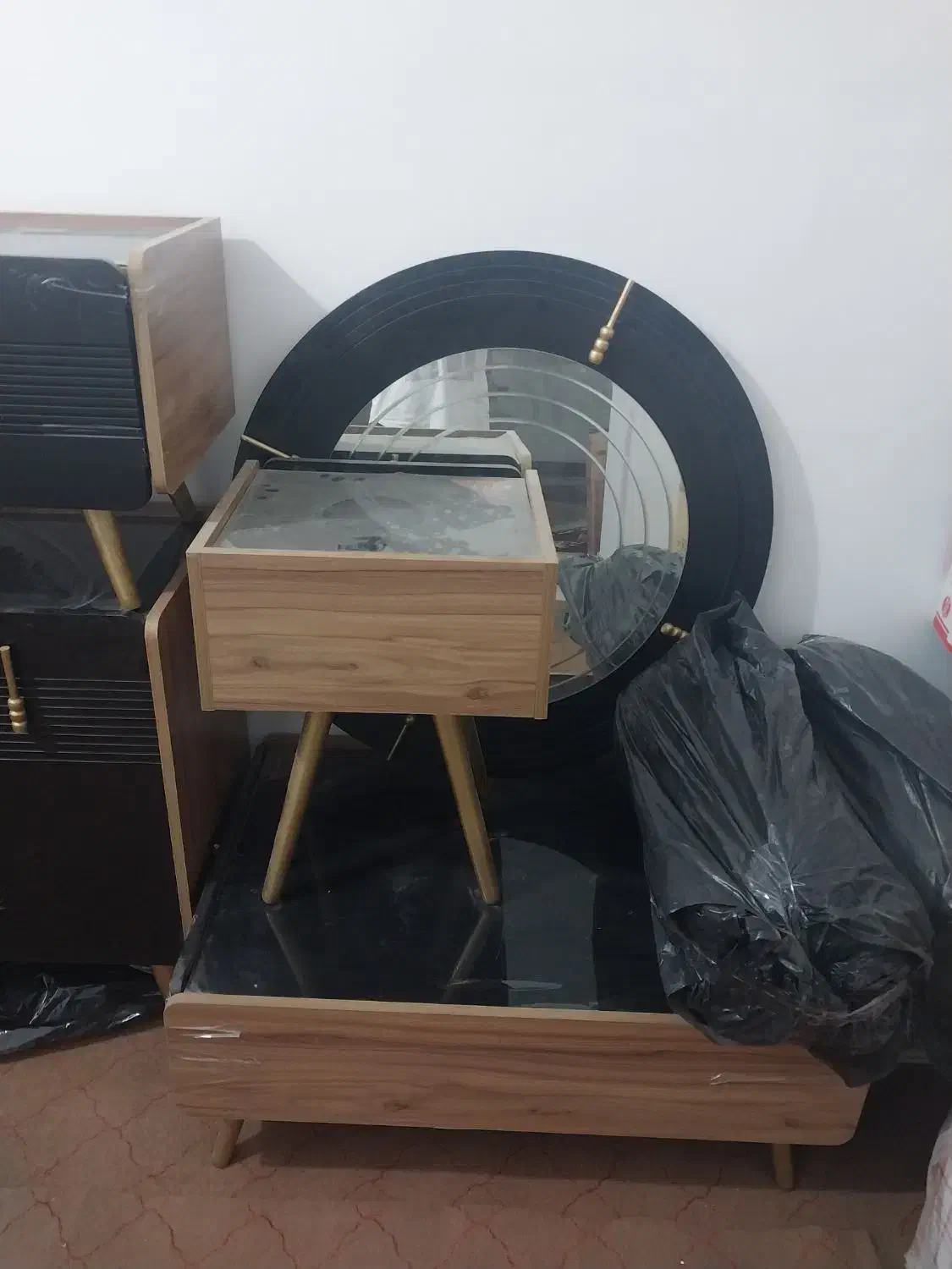 اینه کنسول میز تلویزیون|بوفه، ویترین، کنسول|سیرجان, |دیوار