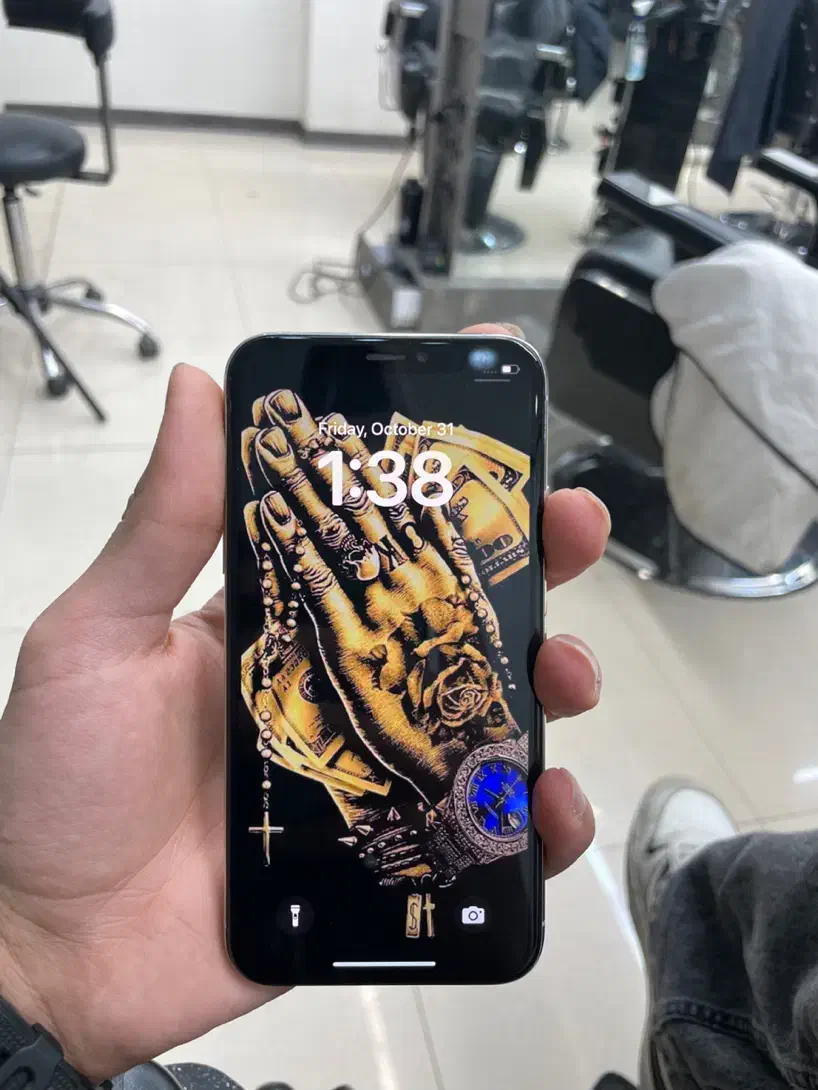 iPhone XS سفید خیلی تمیز در حد نو.|موبایل|اصفهان, جلفا|دیوار