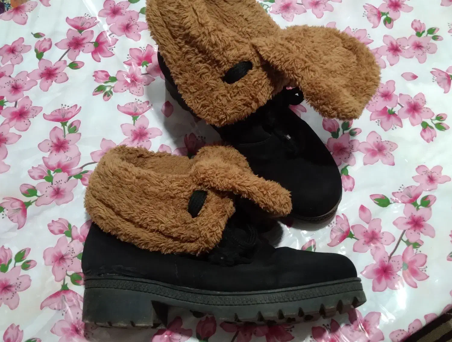 بوت کارکرده اما سالم فقط ۲۵۰ تومان|کیف، کفش، کمربند|رشت, فلسطین|دیوار