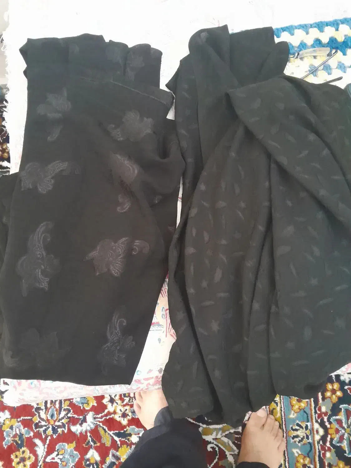 دو قواره چادر زنانه|لباس|ایلام, |دیوار