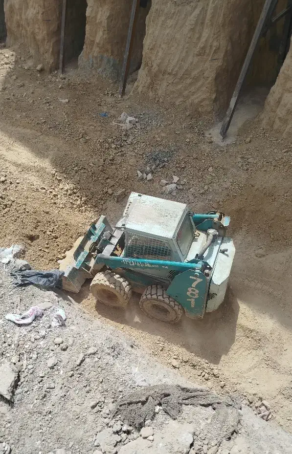 اجاره بابکت وخاور توماس مینی لودر|خدمات حمل و نقل|مشهد, رسالت|دیوار