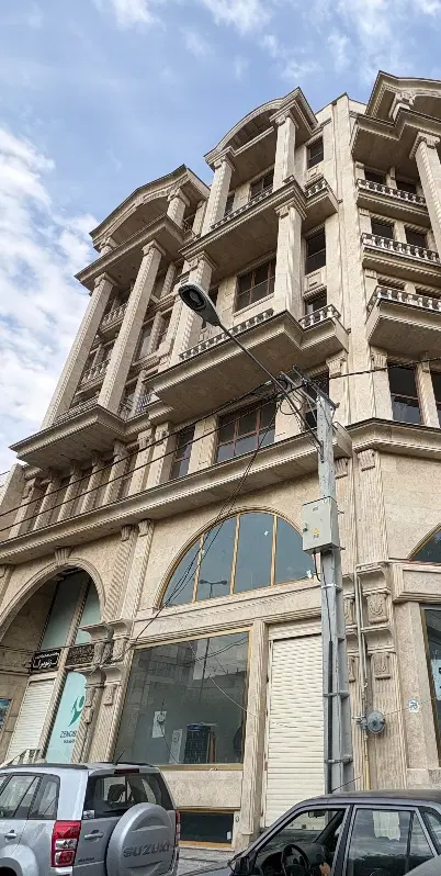 ۲۴۰متر«اداری-تجاری»۴راه گلزار کاسبی فقط امروز - تصویر 1 از 1