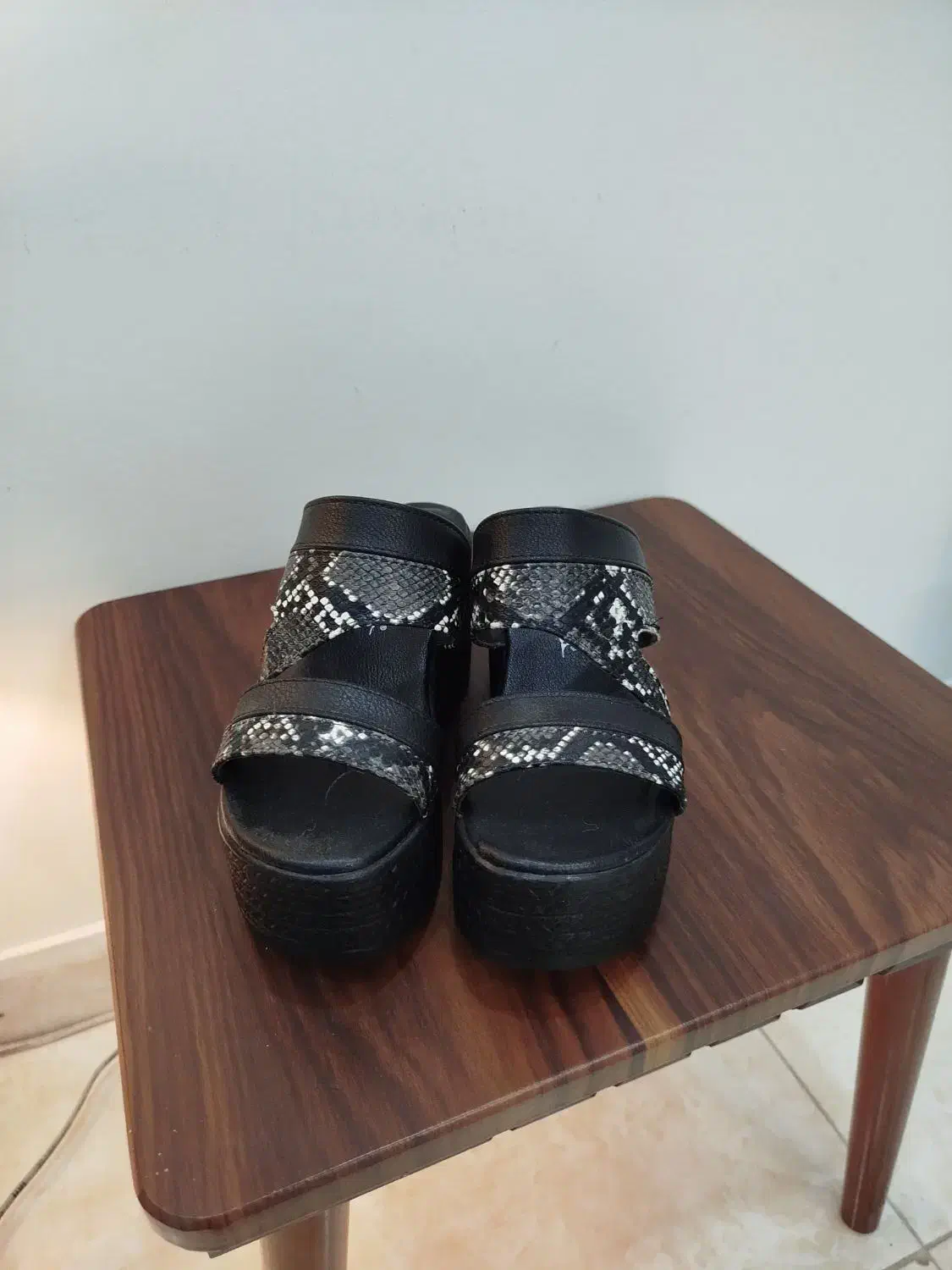 صندل فوق العاده شیک و نوسایز۳۷|کیف، کفش، کمربند|رشت, یخسازی|دیوار