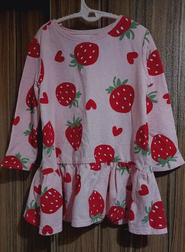 پیراهن توت فرنگی|کفش و لباس بچه|رشت, توشیبا|دیوار