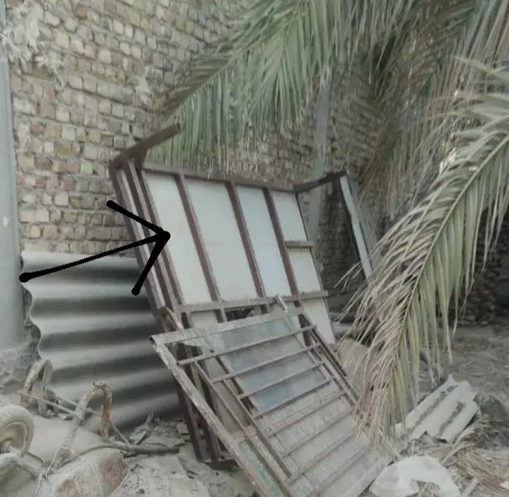 تخت بزرگ اهنی|تخت و سرویس خواب|سراوان, |دیوار