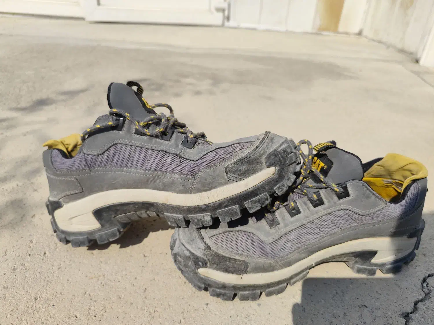 کفش ایمنی cat کارکرده|کیف، کفش، کمربند|بندر کنگان, |دیوار