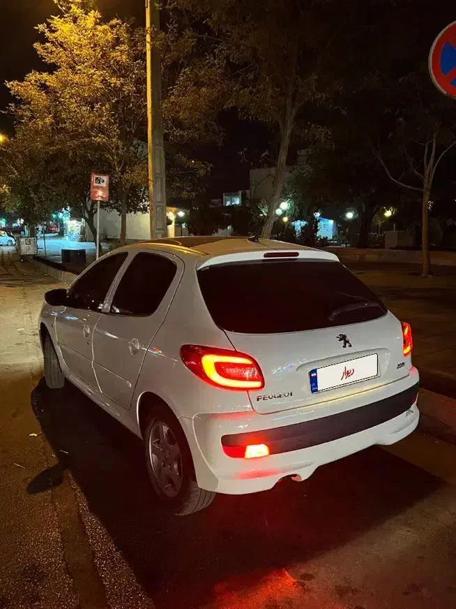 1403 پانا ارتقا یافته|خودرو سواری و وانت|اراک, |دیوار